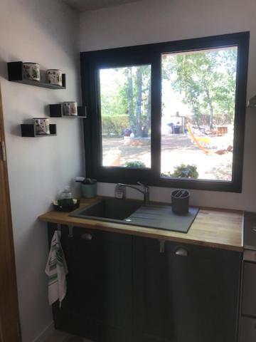 La Brindille Petit Mas Provencal Meuble De Tourisme 3 Etoiles 2-3 Personnes 1 Piece 30 M2 Tout Confort Lisiere Foret Jardin Jacuzzi Piscine Saint-Paul-en-Forêt Kültér fotó